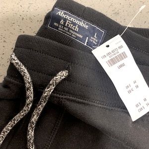 Abercrombie Mens Shorts - NWT